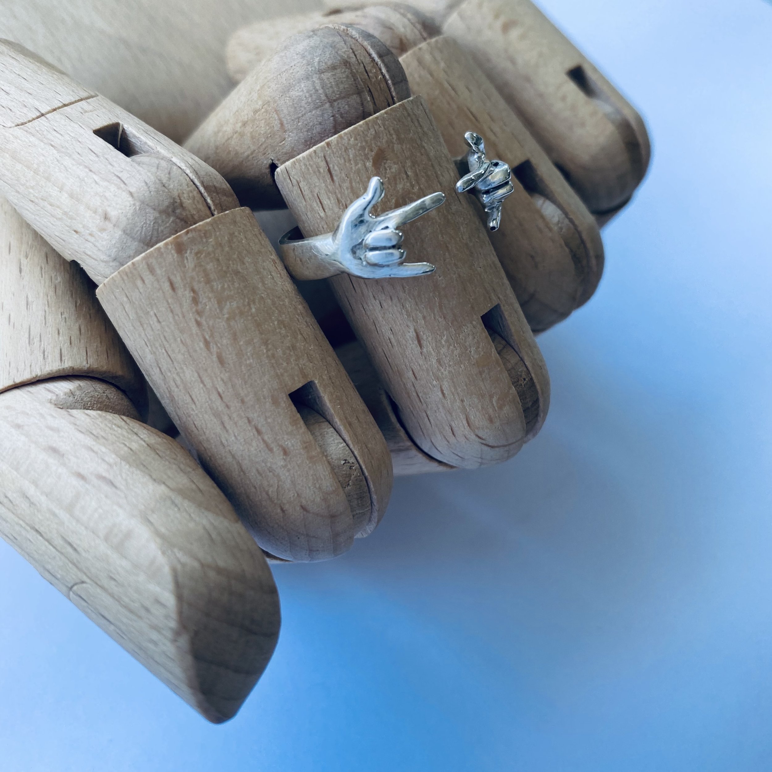 I love you sales sign language ring